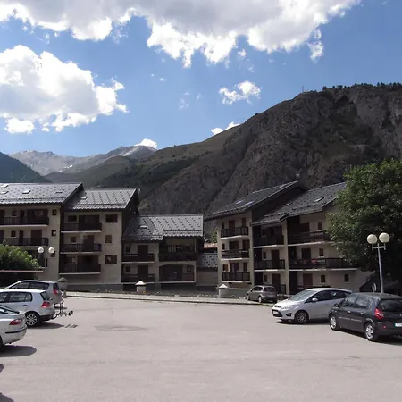 Lägenhet 4 Pers Avec Balcon Et Wifi A - Fr-1-263-543 Valloire