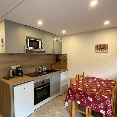 4 Pers Avec Wifi Et Balcon A - Fr-1-263-543 * Valloire